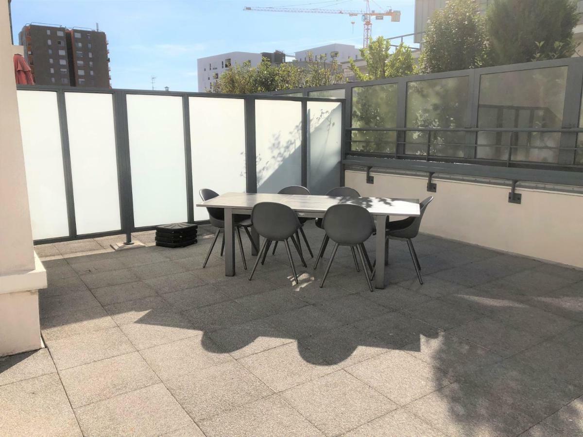 Bel Appartement De 2 Chambres A 40 Min De Paris Courcouronnes Kültér fotó