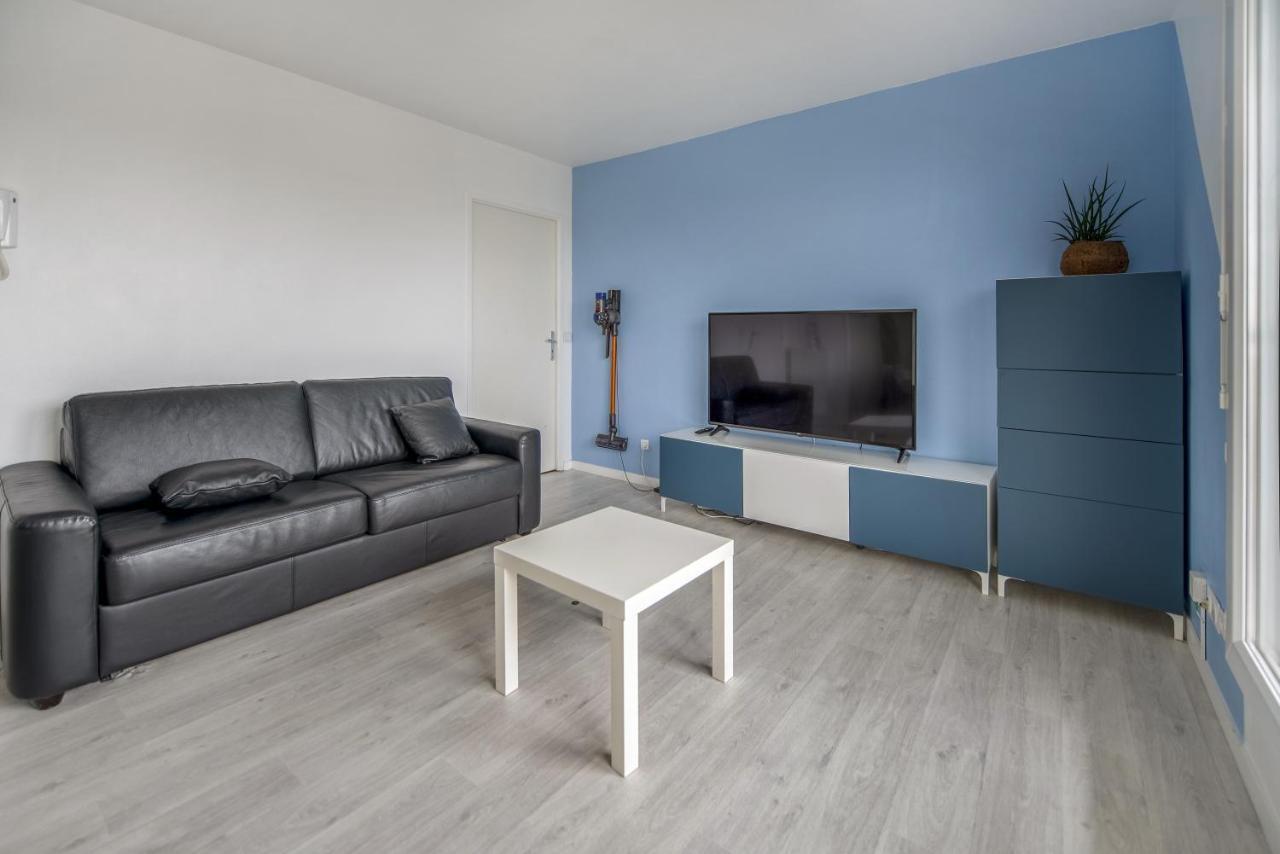 Bel Appartement De 2 Chambres A 40 Min De Paris Courcouronnes Kültér fotó