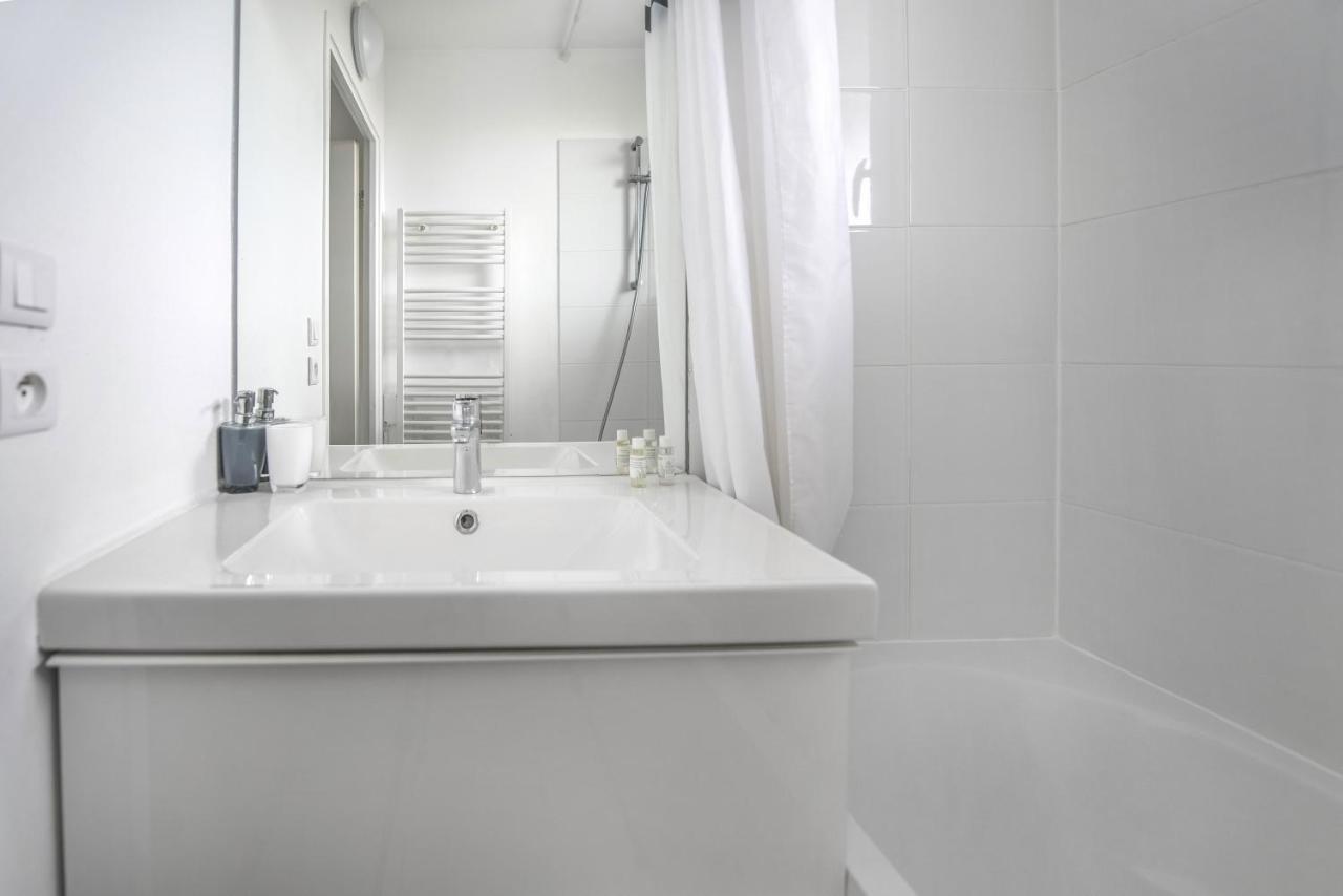 Bel Appartement De 2 Chambres A 40 Min De Paris Courcouronnes Kültér fotó